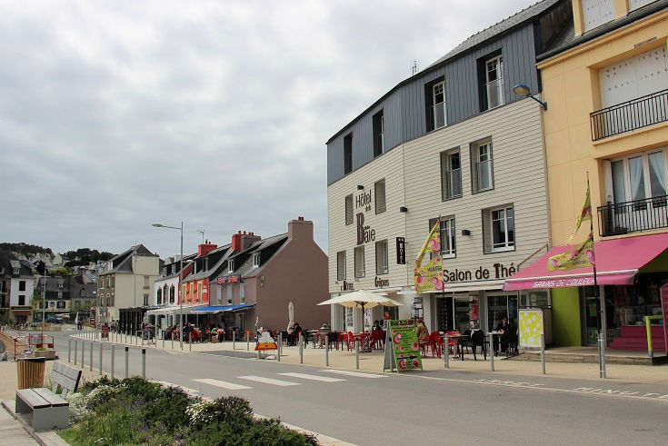Beachfront hotels, Morgat, GR34, Brittany, France