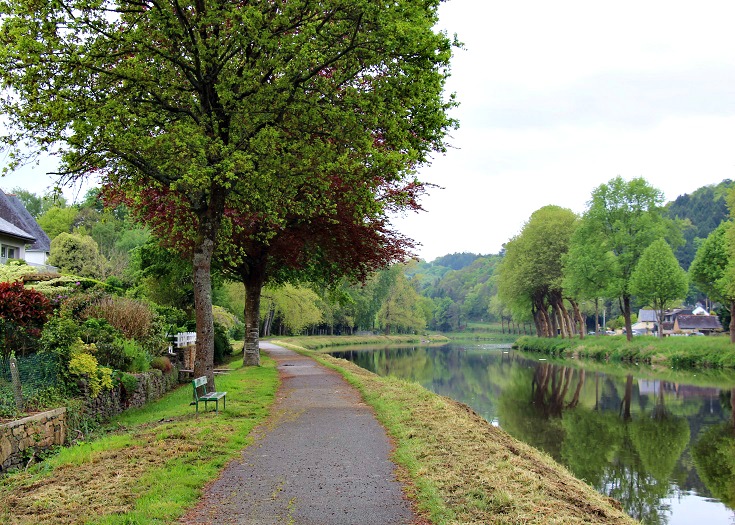 Leaving Châteaulin, Nantes à Brest Canal, Brittany, France